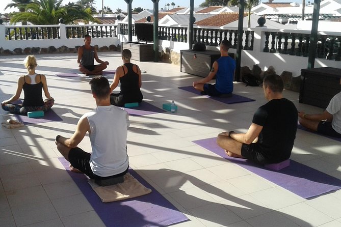 Aerial Yoga Experience in Maspalomas, Spain - What you get (and what you don’t): gear, water, and the English-friendly setup