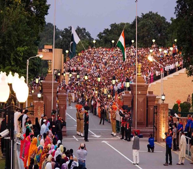 Amritsar: Beating Retreat Ceremony, Sadda Pind and Dinner - Wagah Border’s Beating Retreat: what you’re actually watching