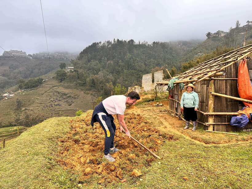 AUTHENIC 2D1N Trek & Bungalow Retreat with Dinh Hmong Family - Lunch at a local Hmong family spot: the meal that keeps you grounded