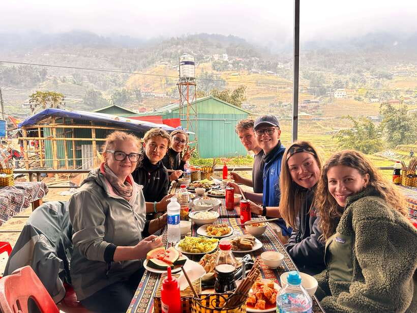 AUTHENIC 2D1N Trek & Bungalow Retreat with Dinh Hmong Family - The evening cooking class: family dinner, kids, and a warm welcome