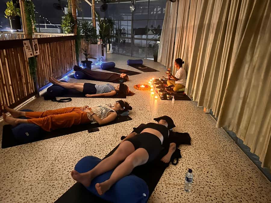 Bali : Tibetan sound healing connection at ADDA YOGA - Should you book ADDA YOGA Tibetan sound healing with Dian?