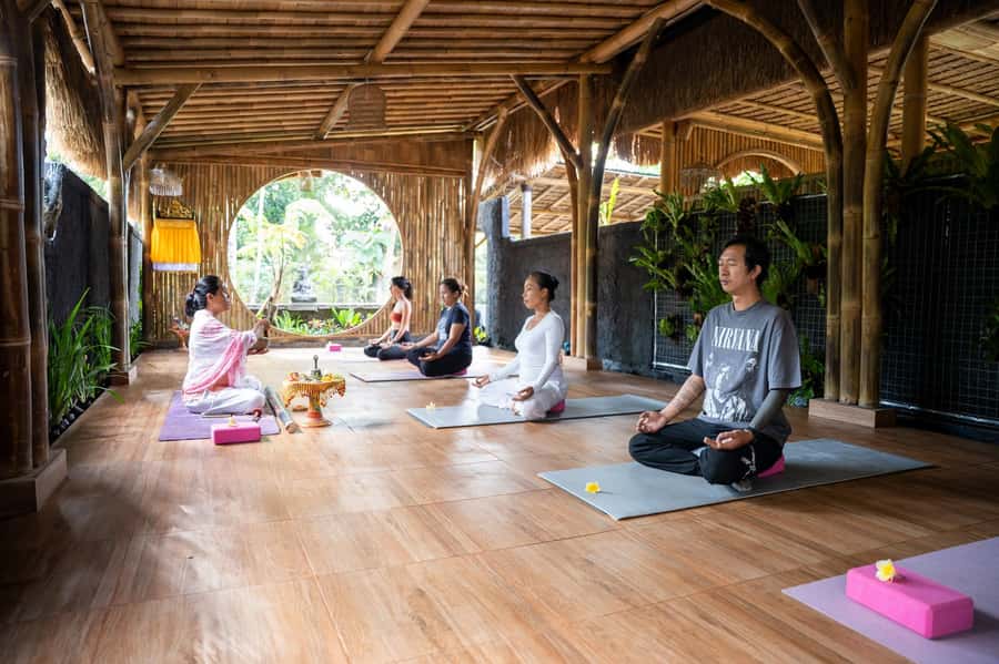 Bali: Ubud Private Yoga and Healing Meditation - The personal touch: healing yoga tailored to you