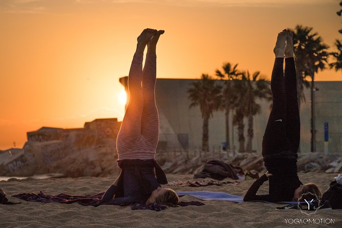Beach Yoga Emotion Sitges (Barcelona) - Morning at 9:30 am vs Evening Sessions: When to Go