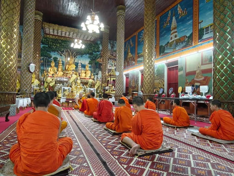 Chiang Mai: Evening Chanting & Meditation - When Evening Chanting Changes the Temple Experience