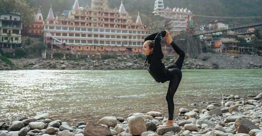Early Morning 2 Hours Yoga Session In Rishikesh at Ghat - Why Ghat Yoga at 5AM Feels Different
