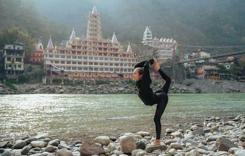 Early Morning 2 Hours Yoga Session In Rishikesh at Ghat - Asanas at the Ghat: Strength, Flexibility, Balance