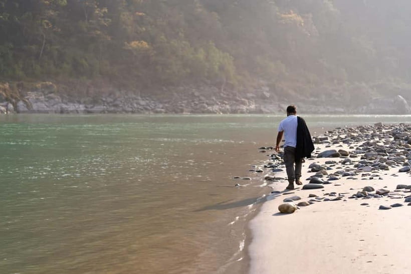 Early Morning 2 Hours Yoga Session In Rishikesh at Ghat - Warm-Up and Pranayama: The Session’s Real Setup