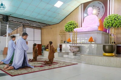 Full-day Guided Meditation Experience in Ha Noi - Pagoda walk-through: history and architecture first