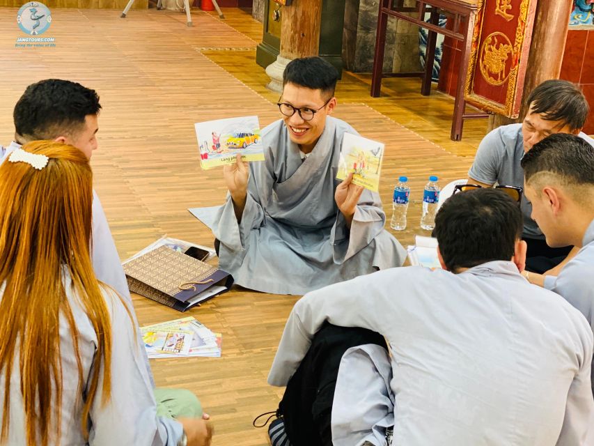 Ha Noi - Full-day mindfulness meditation retreat - Mindful movement from 9:15 onward: walking, breathing, and qigong