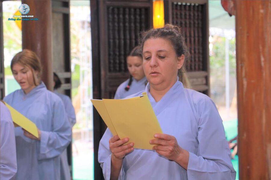 Ha Noi - Half-day Mindfulness meditation retreat - Pagoda Etiquette and Buddhist Rituals: Start With the Right Mind