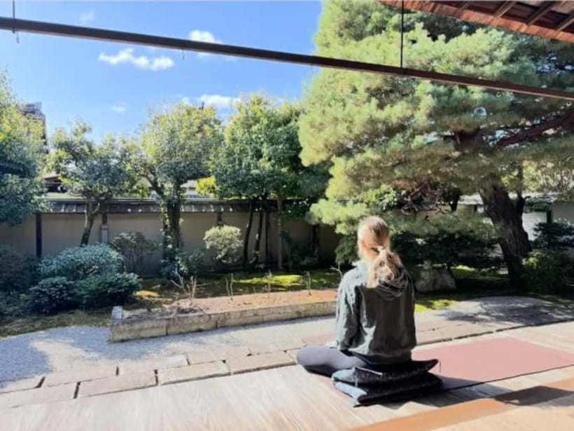 Kyoto: Zen and Yoga Experience at Myoshinji Temple - Yoga in the temple garden: moving with Zen principles