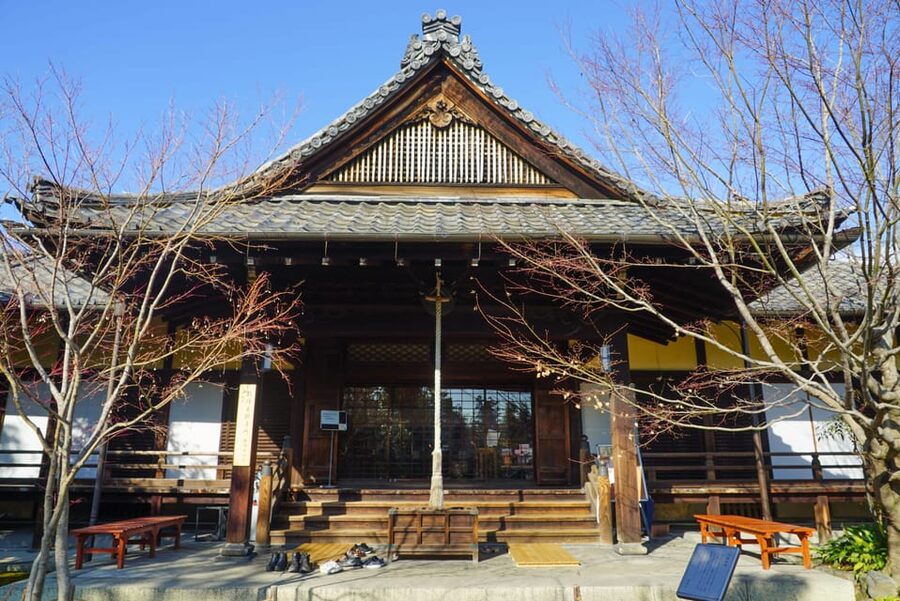 Kyoto: Zen Meditation and Garden Tour at a Temple with Lunch - Monk discussion after meditation: turning silence into understanding
