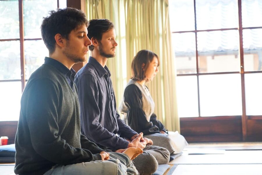 Kyoto: Zen Meditation and Garden Tour at a Temple with Lunch - Shojin ryori lunch: a Zen-meal you can actually taste