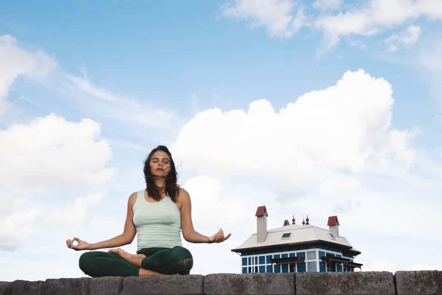 Lanzarote: Outdoor Yoga Class with Headphones - Where You Practice: Paseo de Las Cucharas in Costa Teguise