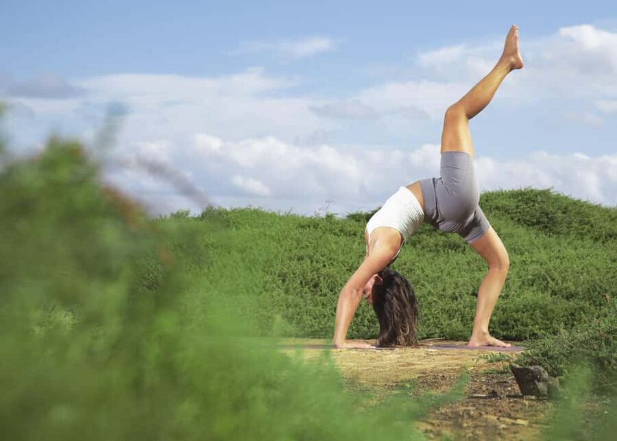 Lanzarote: Outdoor Yoga Class with Headphones - The 1-Hour Flow: What Happens From Start to Finish