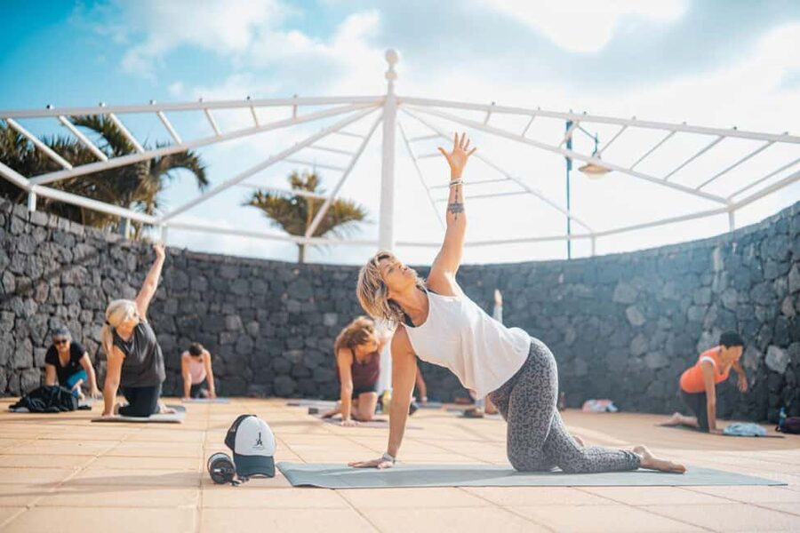 Lanzarote Outdoor Yoga Class with Ocean Views - Your 75-Minute Oceanfront Yoga Flow
