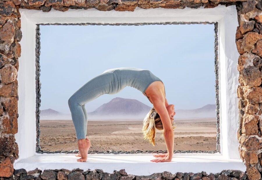 Lanzarote: Volcanic Yoga Session with Ocean Views - Volcanic yoga with real ocean views on Lanzarote