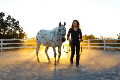 Leadership & Mindfulness Retreat with Horses - Individual & Group - Your Likely 1.5-Hour Flow: From Welcome to Guided Reflection