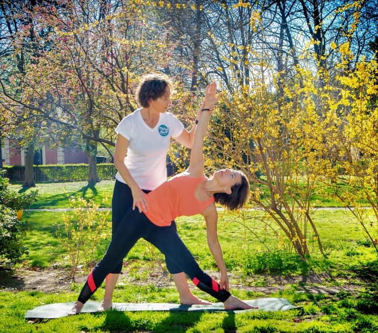 Madrid: Flow Yoga class in Retiro Park - What happens during the 1-hour outdoor flow class