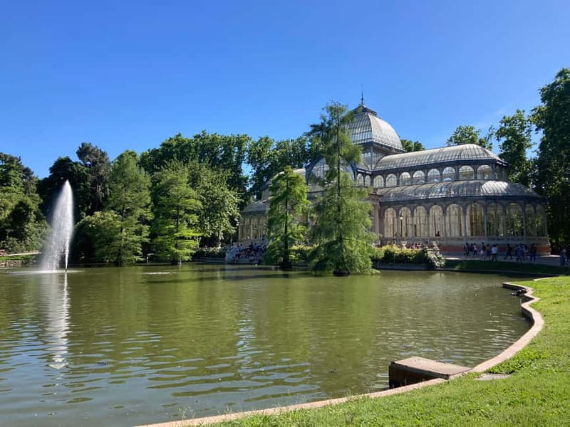Madrid: Flow Yoga class in Retiro Park - Who this class is best for