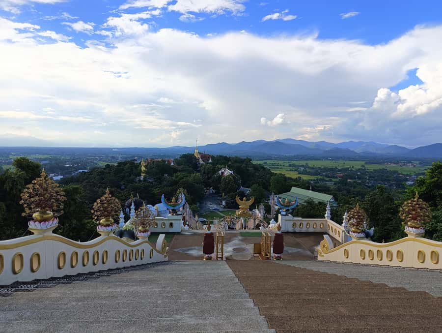 Meditation & Yoga Retreat in Nature - Wat Phra That Doi Saket Temple: Buddhism Explained While You Look