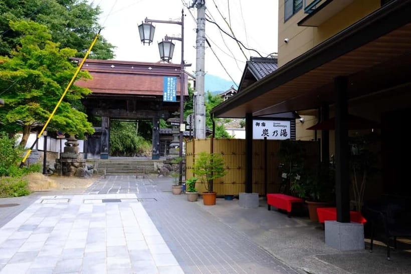 Nagano/Myoko: Snow Monkey & Hot Spring Retreat Private Tour - Dinner reservation: local food plans without the headache
