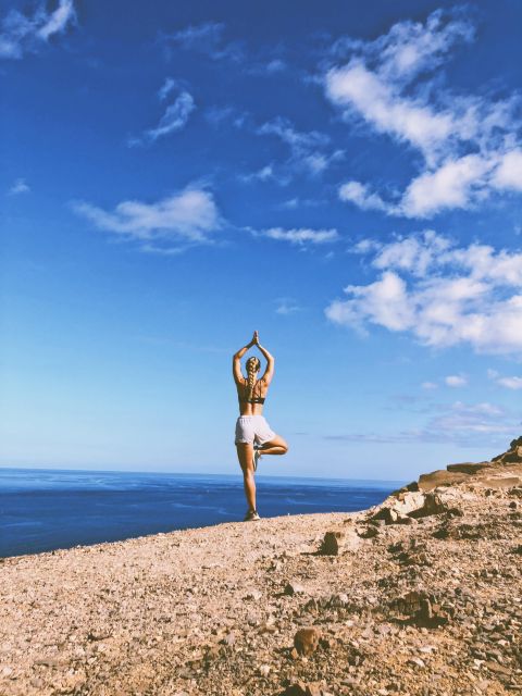 Oslo: Yoga & Hiking with a dog - Norwegian snacks and hot drinks: why the food matters here
