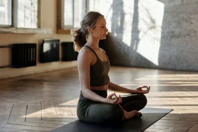 Private Yoga Course in the Three Valleys - The heart of the session: what that 1 hour of practice feels like