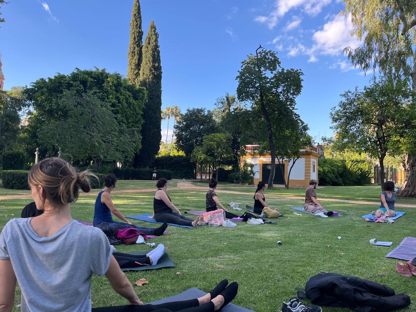 Seville: Group Yoga classes All levels - in French - Themed sessions you can understand fast (even if you’re new)