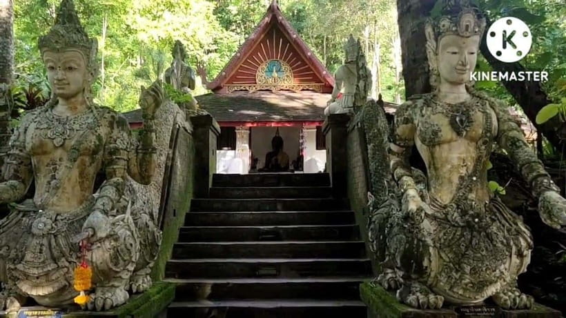 Spiritual Sunrise Wat Doi Suthep, Pha Lat, Alms & Meditation - Alms Giving at Dawn: How the Blessing Works