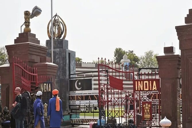 Wagah Border Retreat Ceremony With Traditional Dinner - Key Things I’d Zoom In On