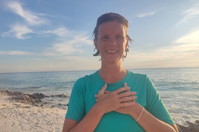 Yoga Session at Pink Beach - The Pink Beach setting: what to watch for during your session