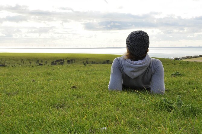 Yoga & Soundbath in Nature near Brighton - Firepit Lunch and Homemade Snacks Under the Canopies